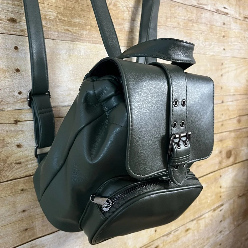 Wild Fable Green Small Mini Backpack with Flap Snap and Tie Closure NWOT